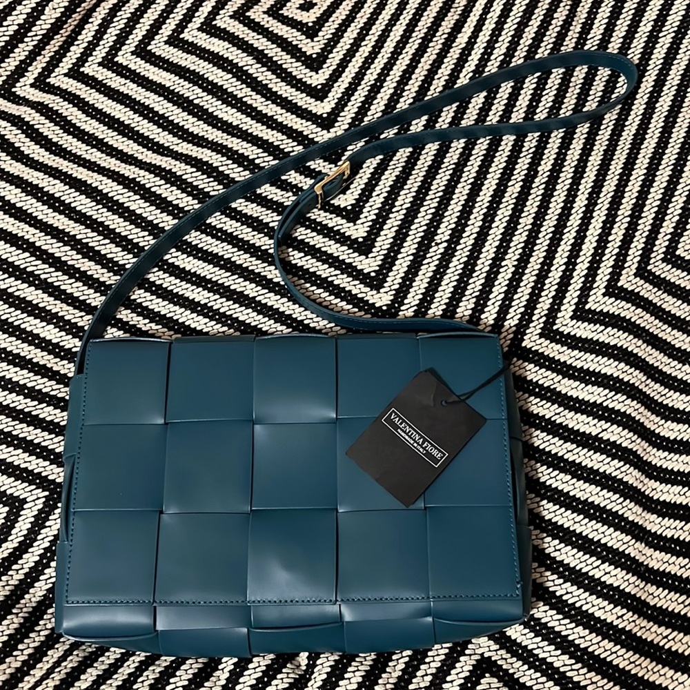 VALENTINA FIORE Made In Italy Leather Flap Over Woven Crossbody Teal Han…